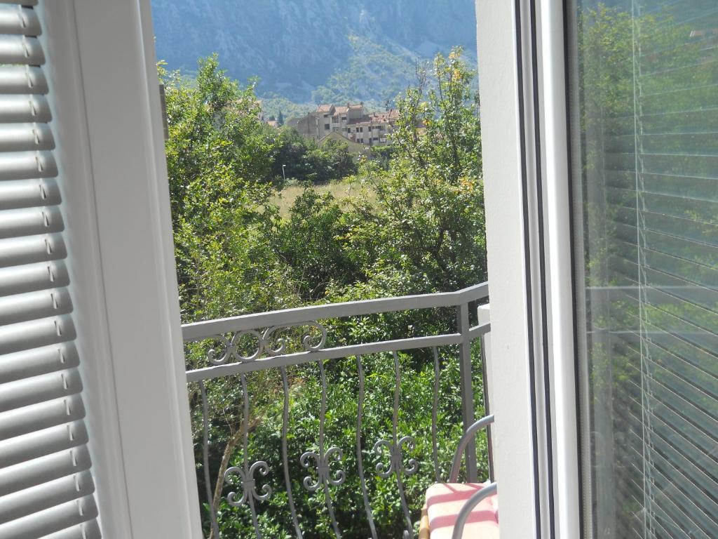 Ognjenovic Apartment Risan